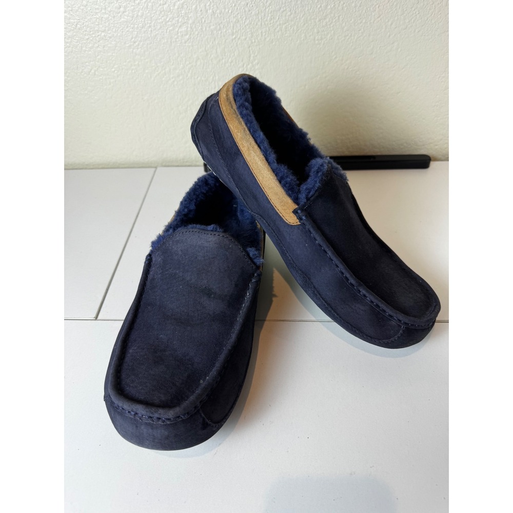 UGG Ascot Suede Slippers Mens Size 12 Navy Blue Sheepskin Lined Moccasins